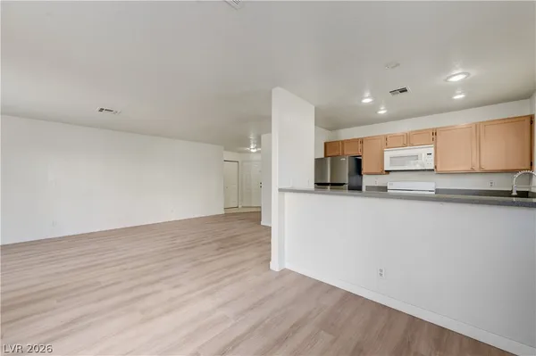 $1,495 | 5018 South Rainbow Boulevard, Unit 104, Las Vegas, NV 89118