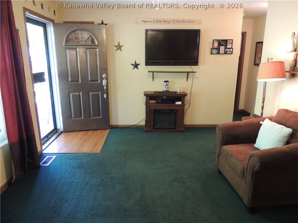 570 Jesse Fork Road St. Albans, WV 25177 - Photo 4 of 20 Gallery Image 4