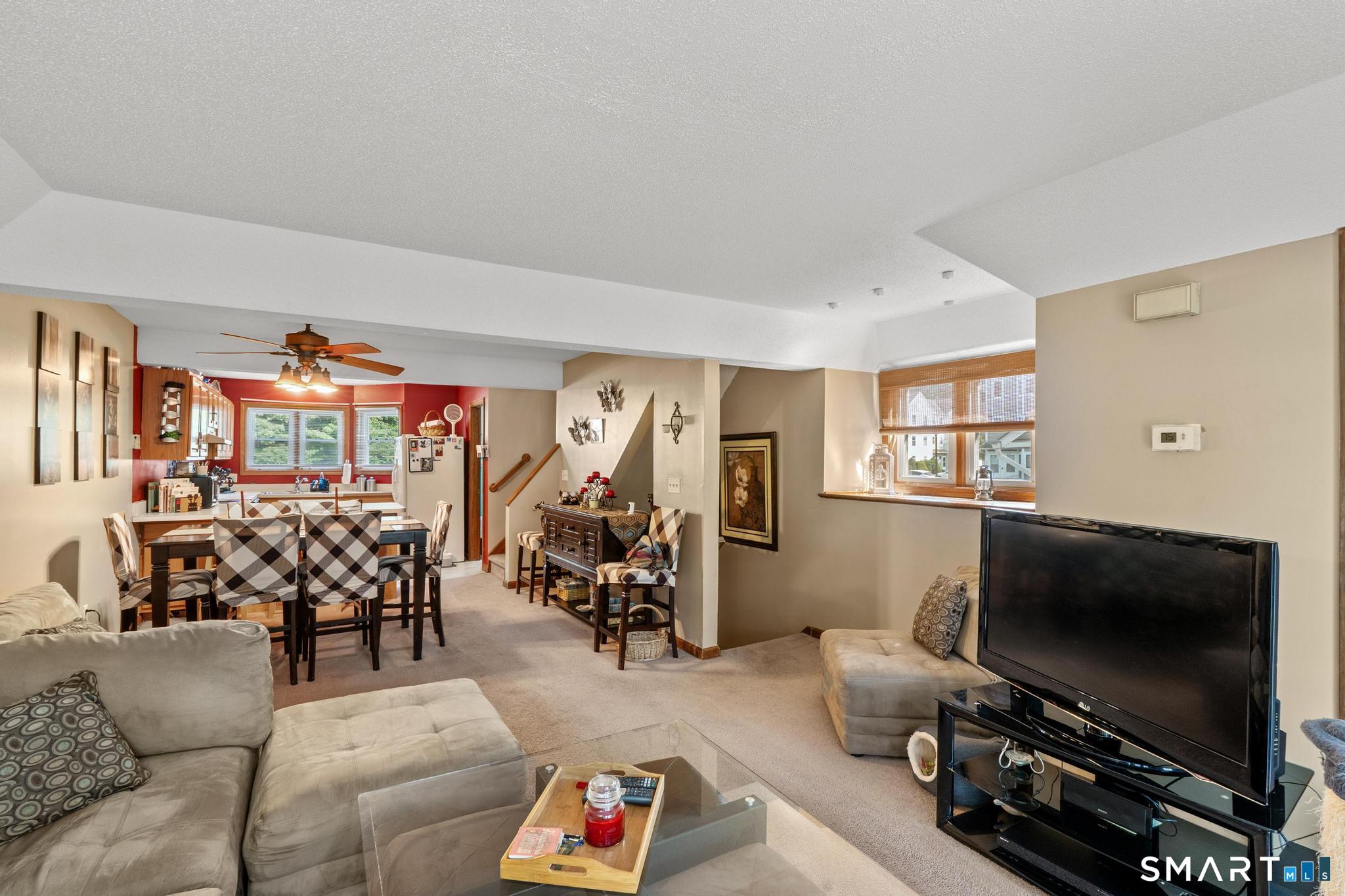 1655 North Colony Road, Unit 20 Meriden, CT 06450 - Photo 4 of 31
