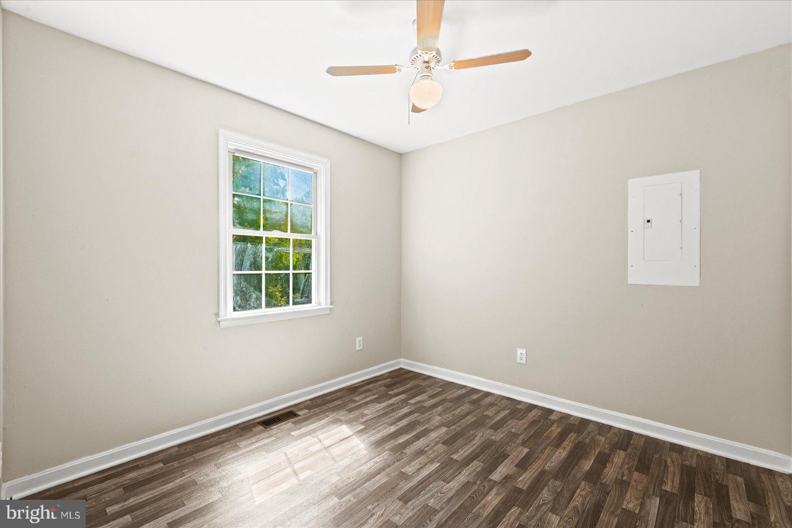 11024 Ladysmith Road Ruther Glen, VA 22546 - Photo 22 of 34 Bedroom