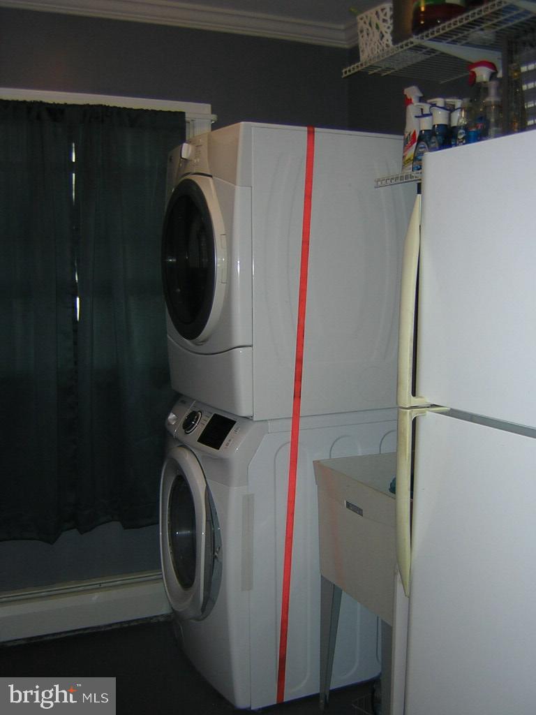 18 Idolstone Road Levittown, PA 19057 - Photo 23 of 28 Laundry Room
