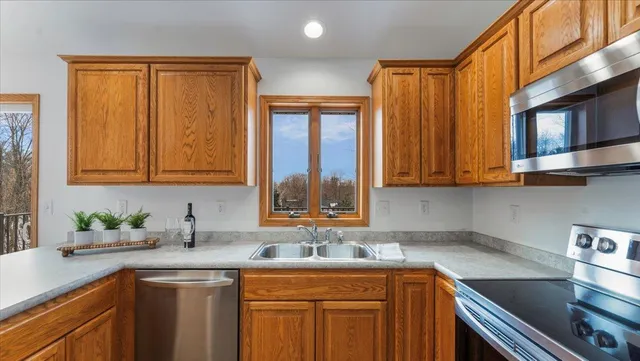 $549,000 | 9032 Breezy Circle Northwest, Alexandria, MN 56308