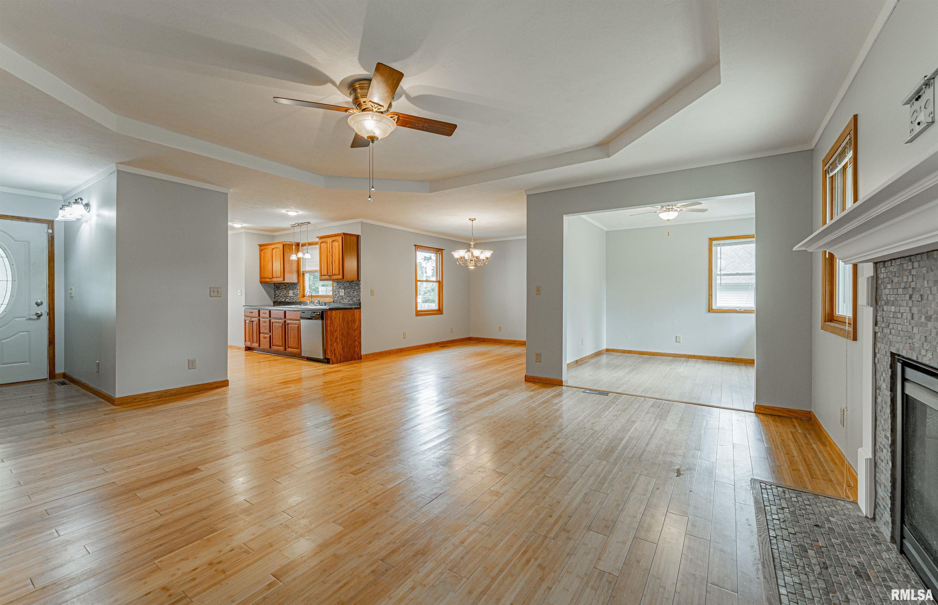 604 South Mary Street Atlanta, IL 61723 - Photo 6 of 38