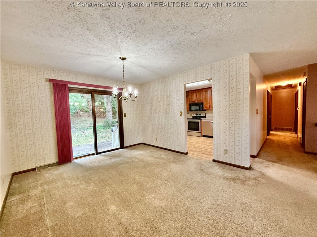 16 Barrington Road Nitro, WV 25143 - Photo 8 of 46 Gallery Image 8