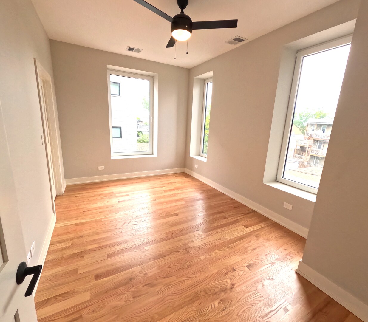 2100 West 18th Place, Unit 402 Chicago, IL 60608 - Photo 6 of 10