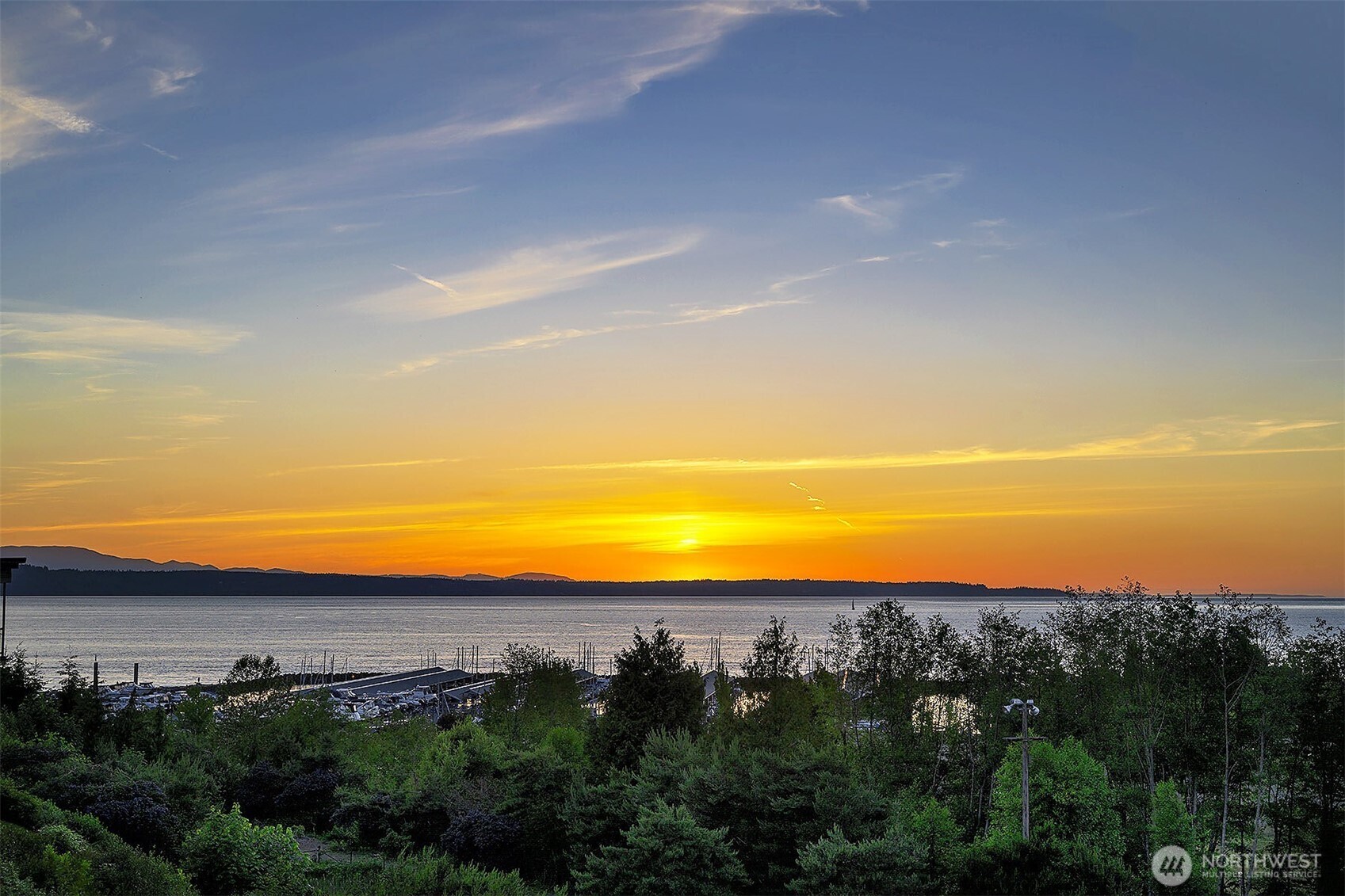61 Pine Street, Unit 216 Edmonds, WA 98020 - Photo 1 of 38