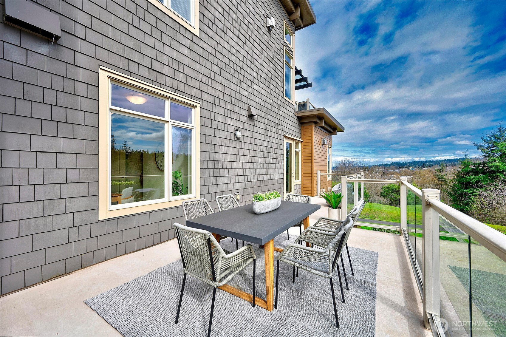 61 Pine Street, Unit 216 Edmonds, WA 98020 - Photo 12 of 38
