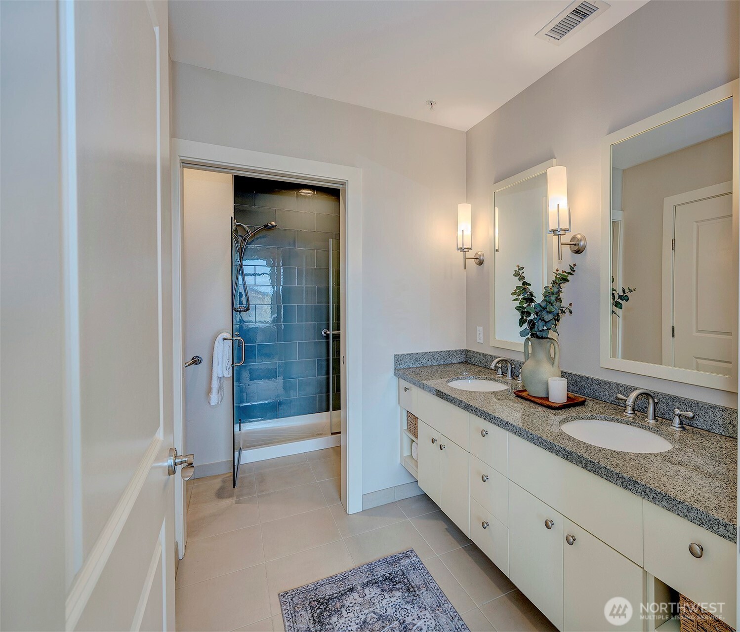61 Pine Street, Unit 216 Edmonds, WA 98020 - Photo 17 of 38