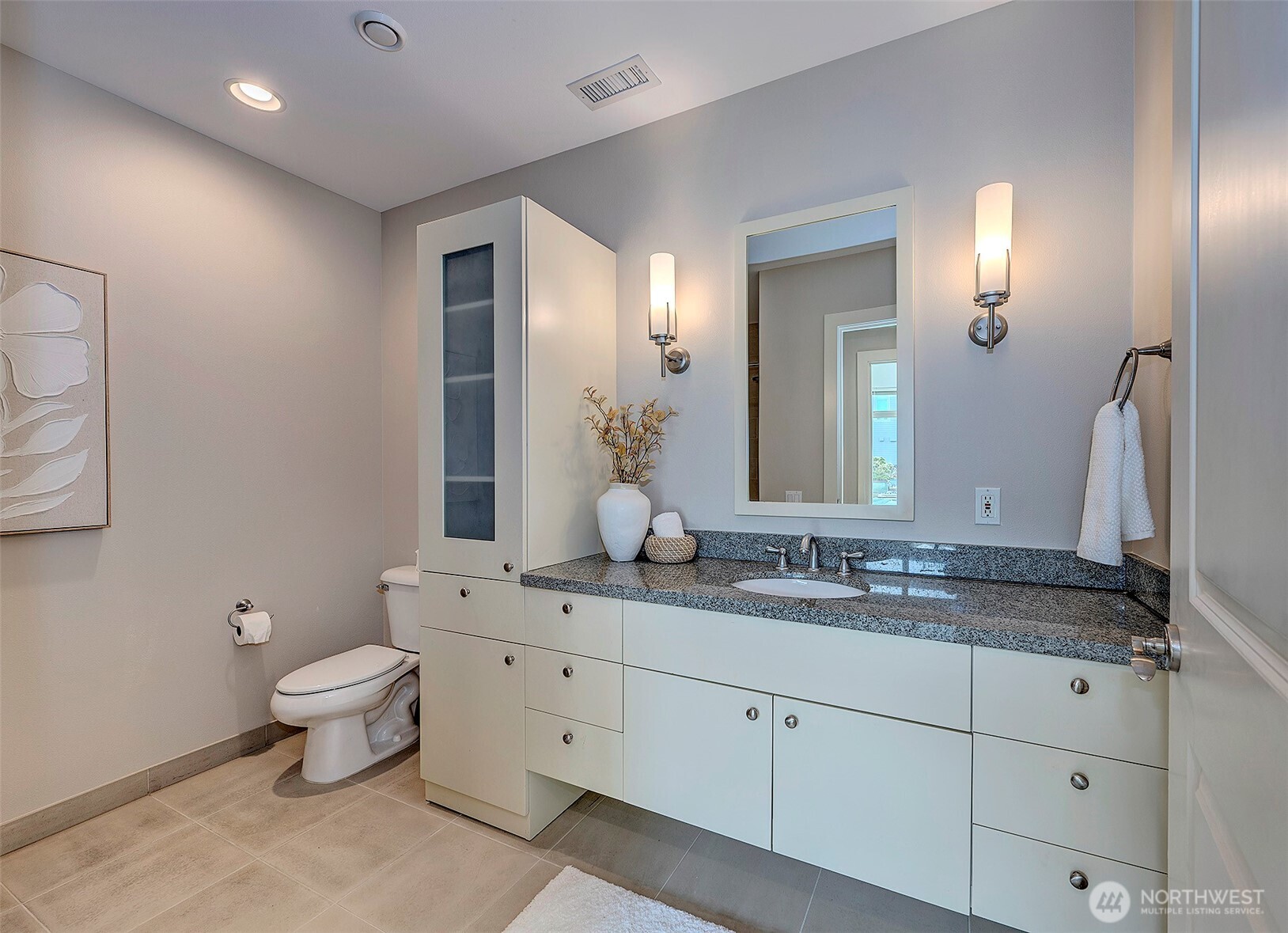 61 Pine Street, Unit 216 Edmonds, WA 98020 - Photo 21 of 38