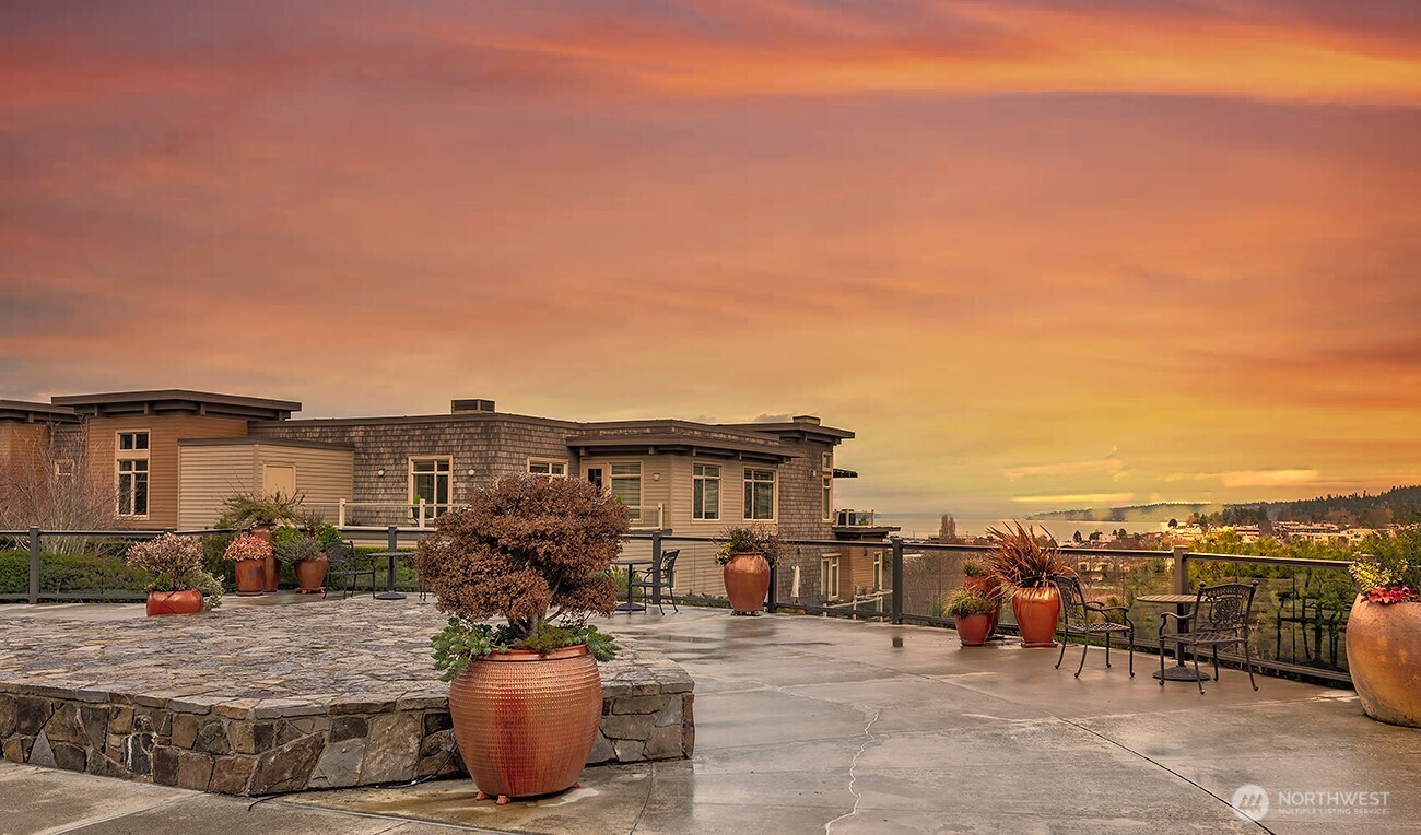 61 Pine Street, Unit 216 Edmonds, WA 98020 - Photo 27 of 39