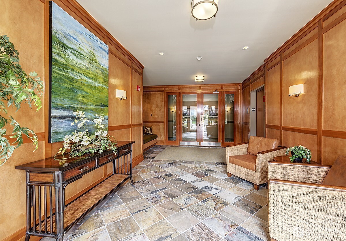 61 Pine Street, Unit 216 Edmonds, WA 98020 - Photo 4 of 39