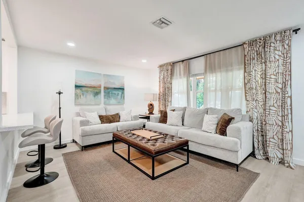$118,750 | 207 Salisbury I, West Palm Beach, FL 33417