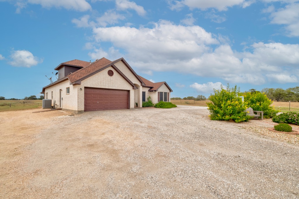 8510 Old Colony Line Road Dale, TX 78616 - Photo 36 of 37 Gallery Image 36