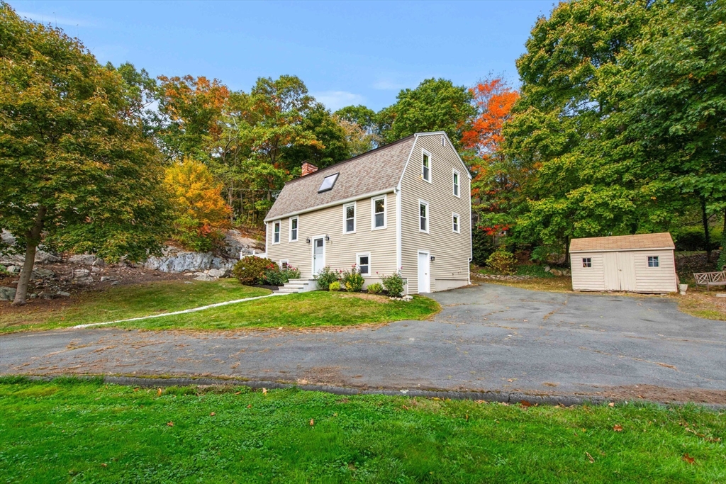 13 Locust Street Beverly, MA 01915 - Photo 3 of 30 Gallery Image 3