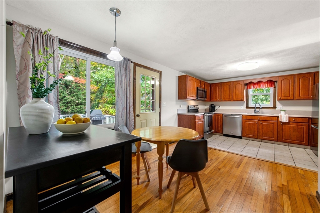 13 Locust Street Beverly, MA 01915 - Photo 9 of 30 Gallery Image 9