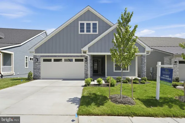 $769,990 | 106 Rhododendron Ct Lake, White Post, VA 22663