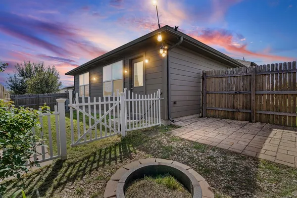 $1,800 | 12220 Walter Vaughn Drive, Manor, TX 78653