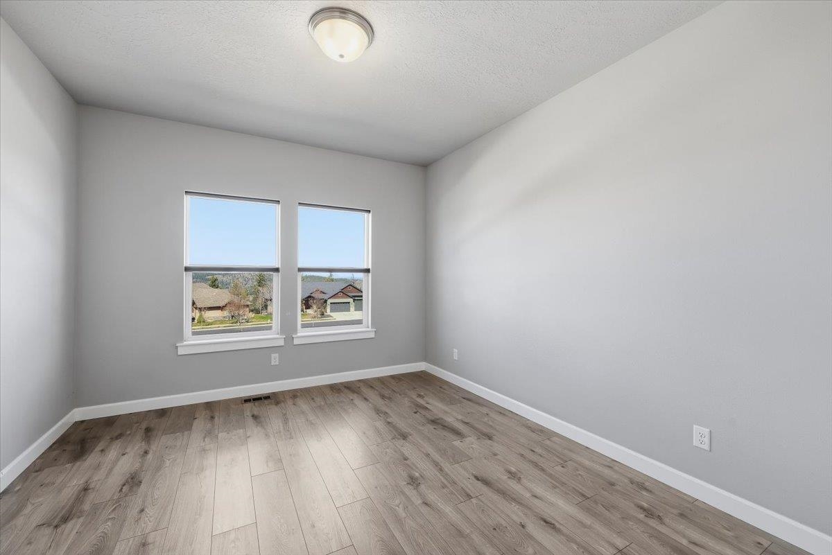 2712 West Howesdale Road Spokane, WA 99208 - Photo 25 of 49