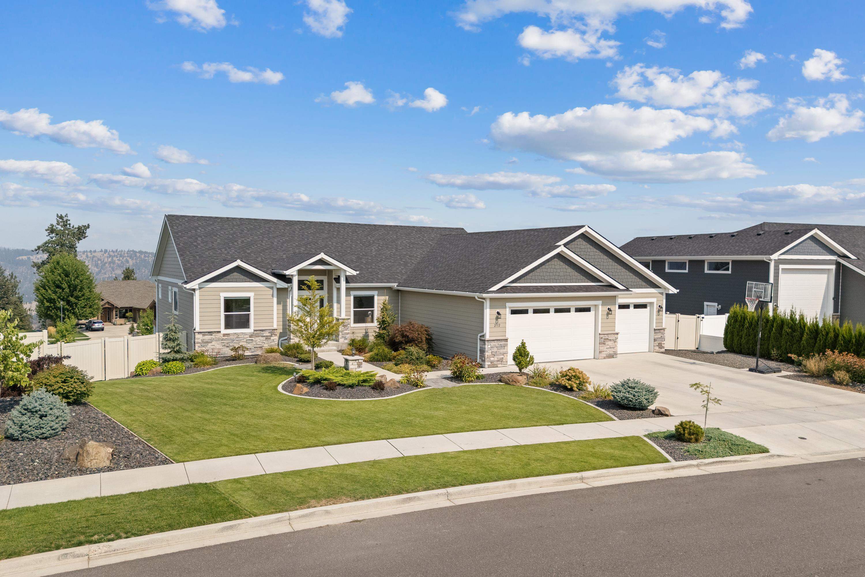 2712 West Howesdale Road Spokane, WA 99208 - Photo 3 of 49