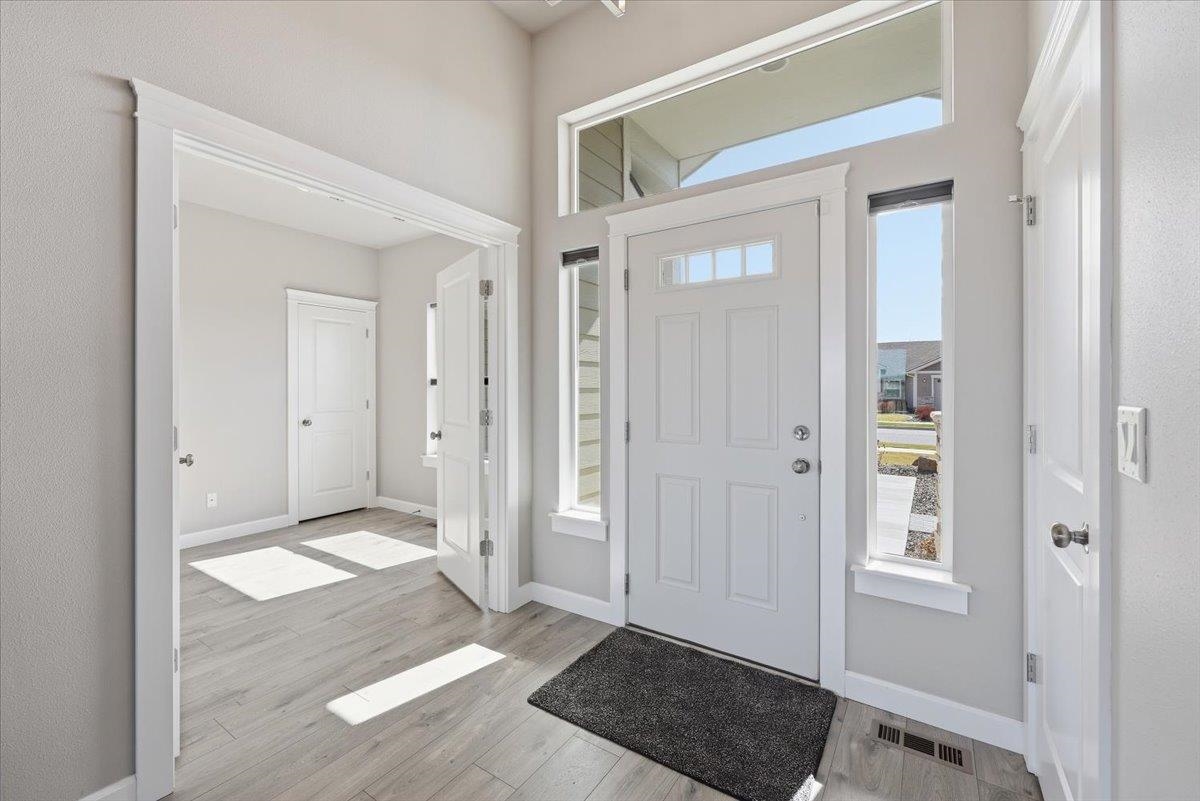 2712 West Howesdale Road Spokane, WA 99208 - Photo 7 of 49