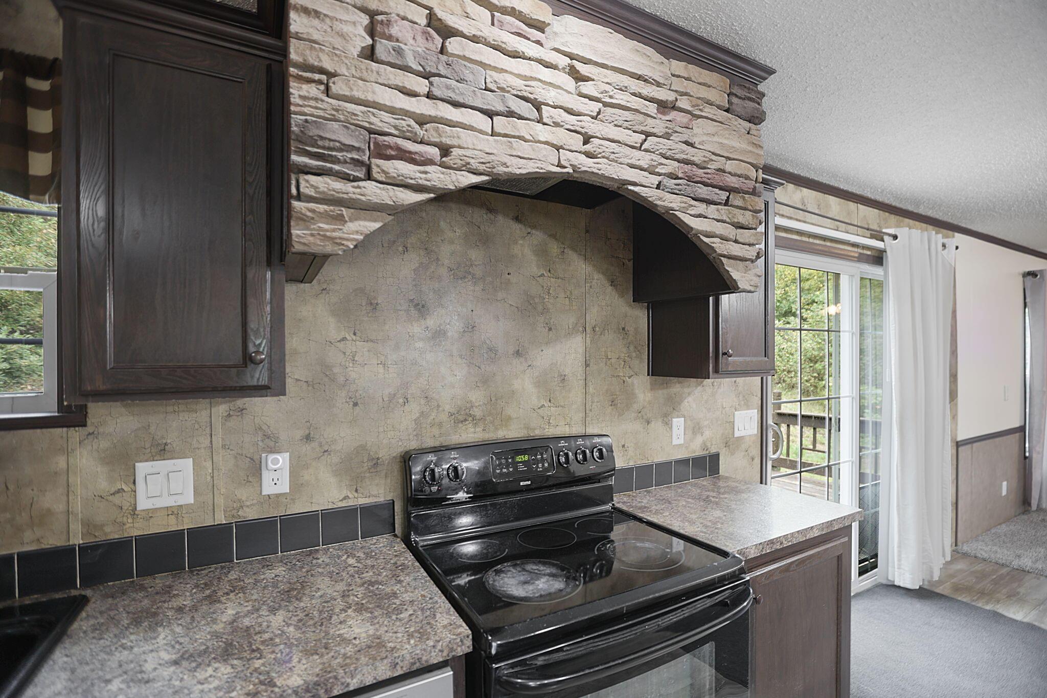 4015 Leffler Road Roseville, OH 43777 - Photo 21 of 93 Kitchen