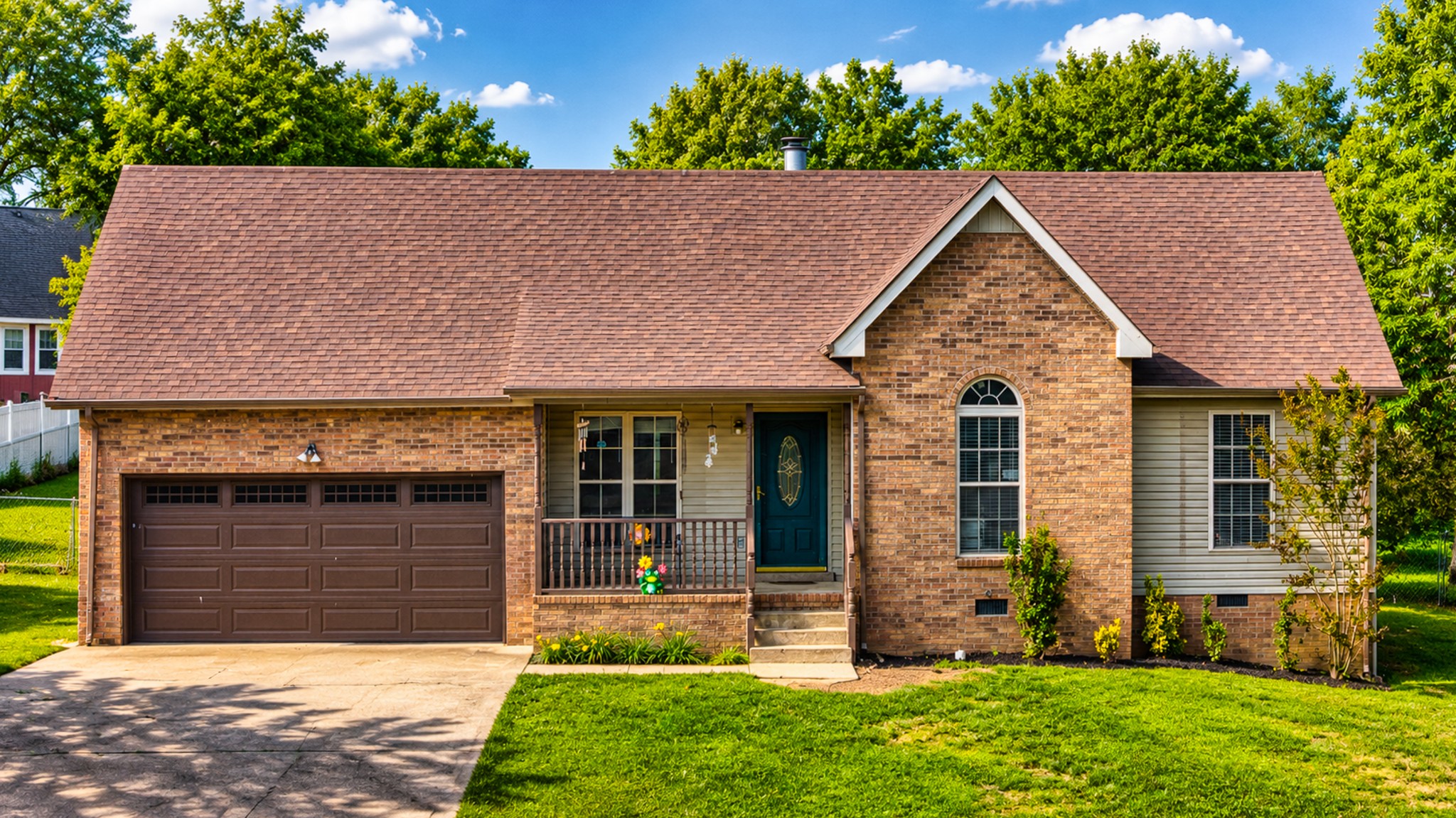 190 Rose Street Greenbrier, TN 37073 - Photo 2 of 32 a front view of a house with a yard