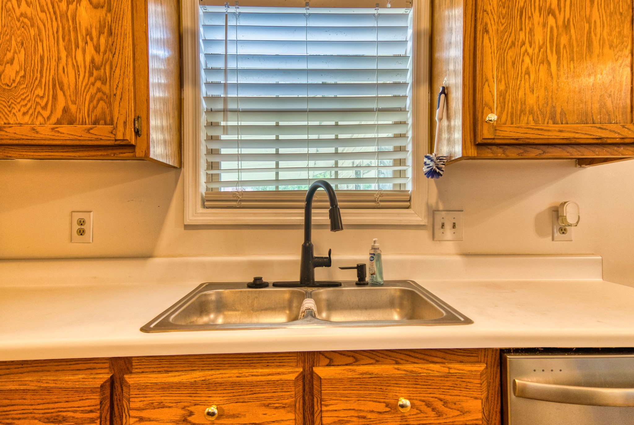 190 Rose Street Greenbrier, TN 37073 - Photo 24 of 32 a kitchen with a sink and a window