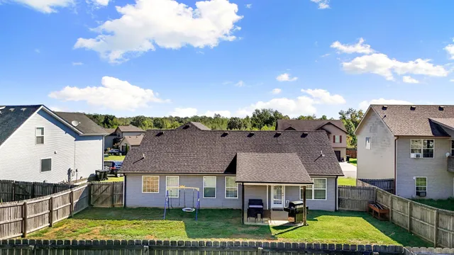 $299,999 | 1301 Freedom Drive, Clarksville, TN 37042