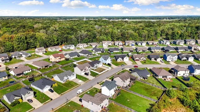 $299,999 | 1301 Freedom Drive, Clarksville, TN 37042