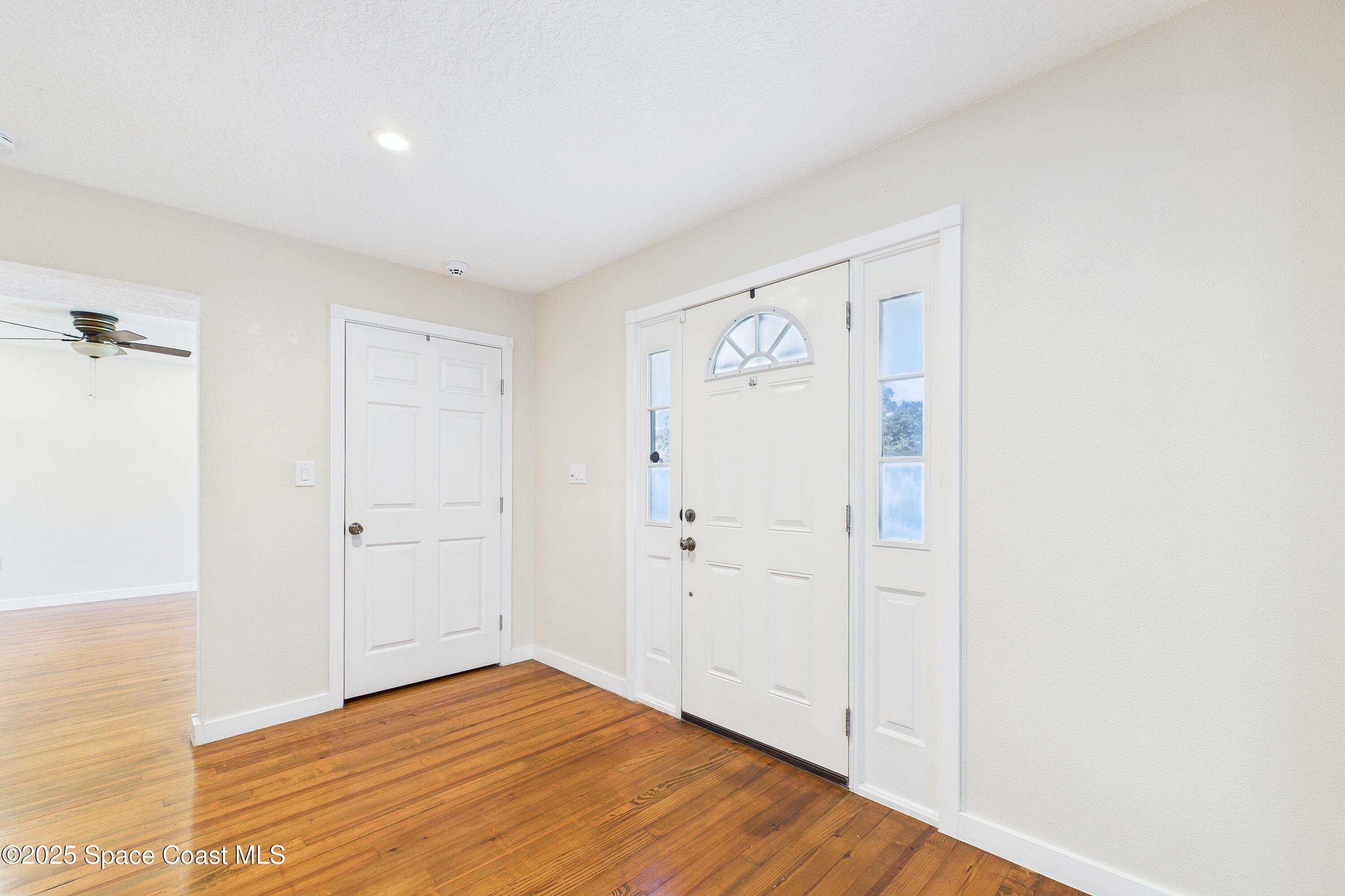 3435 Huggins Drive Malabar, FL 32950 - Photo 5 of 63 Grand Entrance