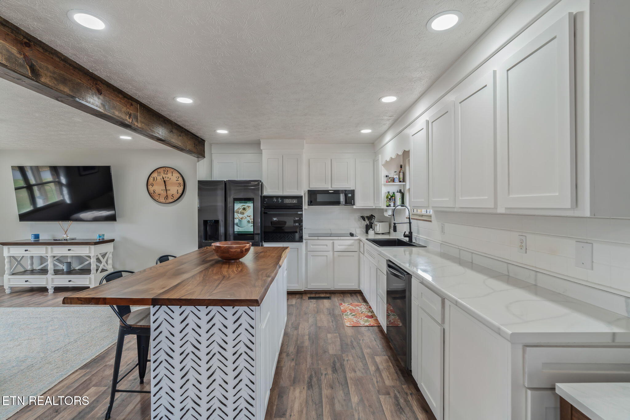 7637 Cranley Road Powell, TN 37849 - Photo 13 of 42 18-web-or-mls-7637 Cranley Road-31