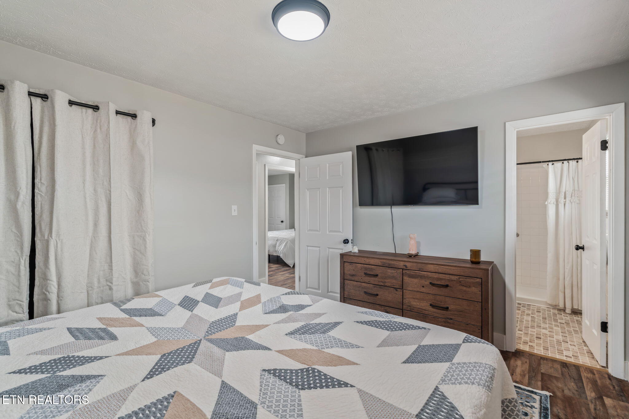 7637 Cranley Road Powell, TN 37849 - Photo 18 of 42 27-web-or-mls-7637 Cranley Road-40