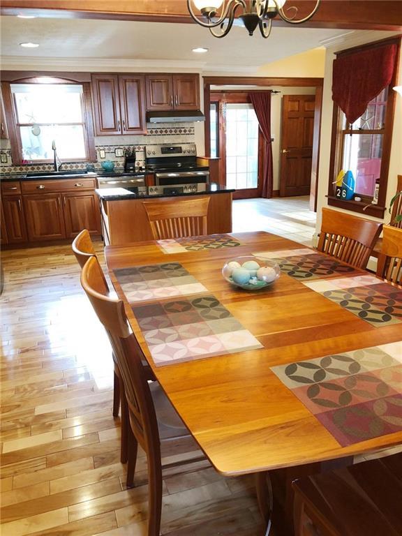 26 Mousam Ridge Road Kennebunk, ME 04043 - Photo 8 of 31 Kitchen and Dining Areas