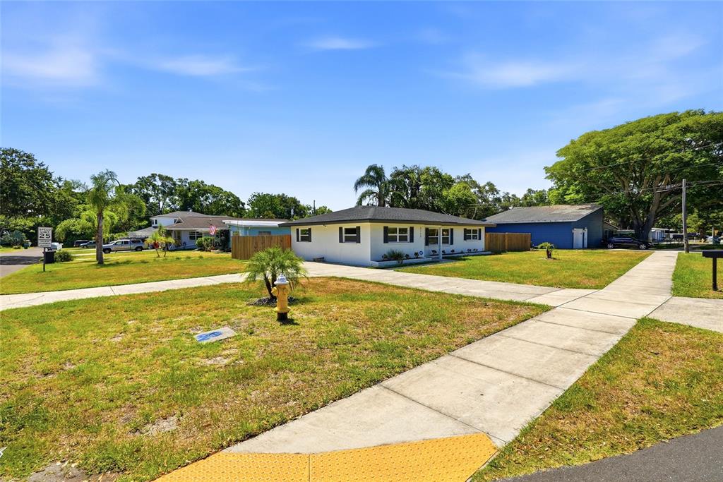 2117 North Hercules Avenue Clearwater, FL 33763 - Photo 28 of 43