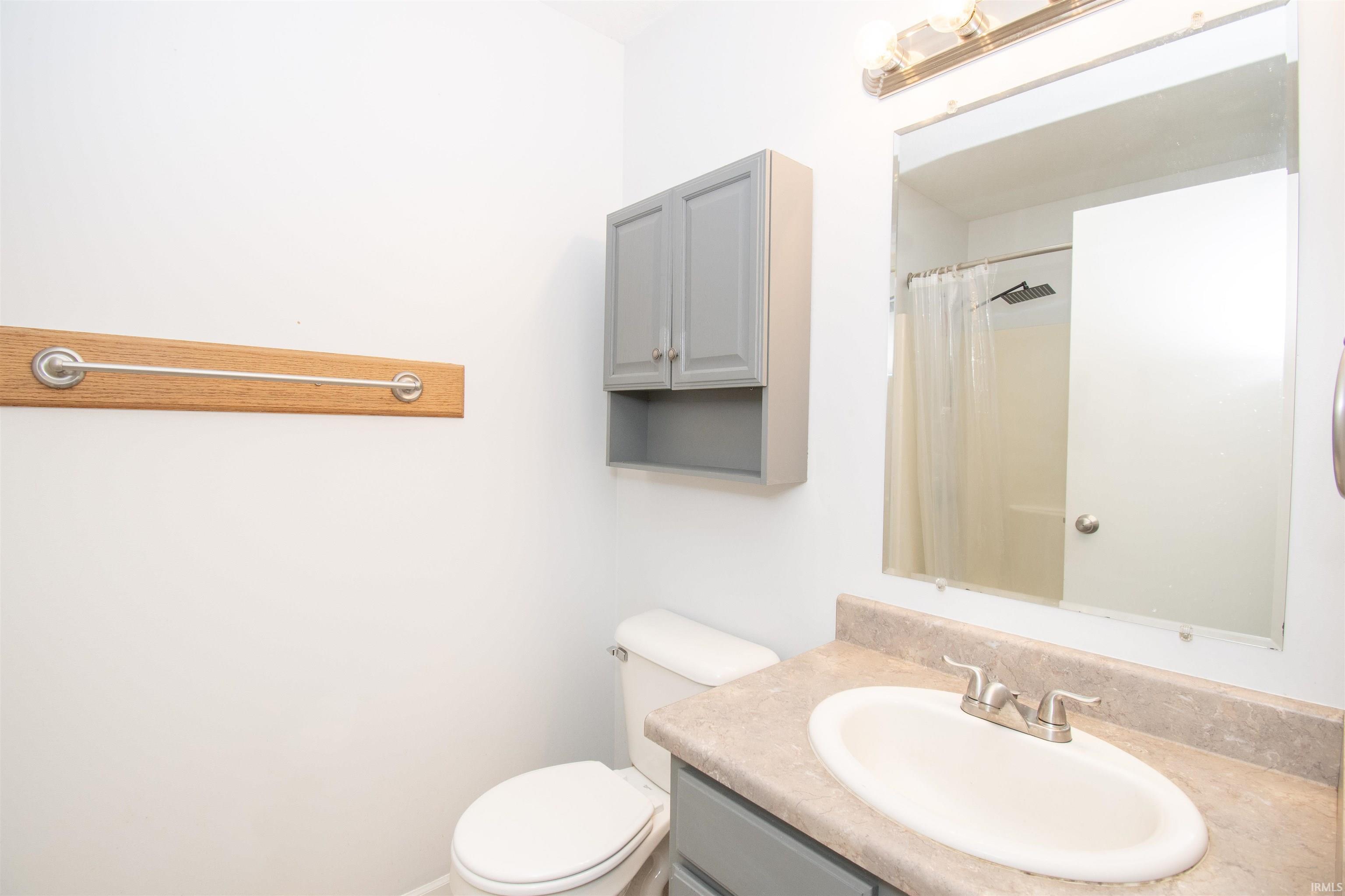 202 North Ivy Lane Butler, IN 46721 - Photo 10 of 15 Gallery Image 10