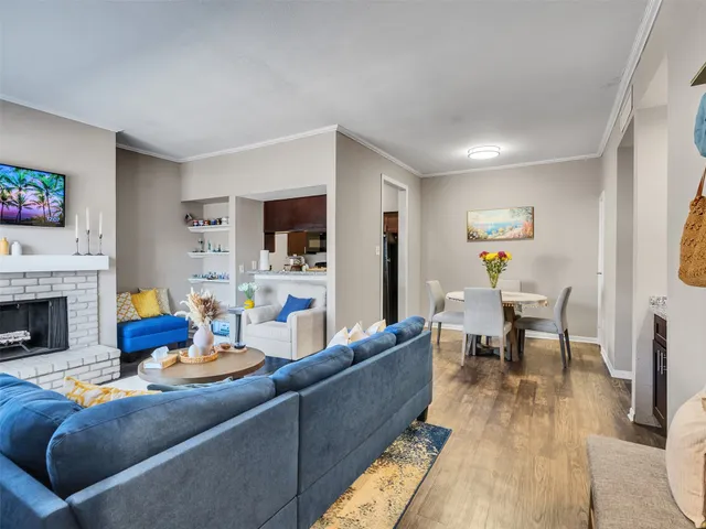 $1,400 | 702 Bering Drive, Unit P, Houston, TX 77057