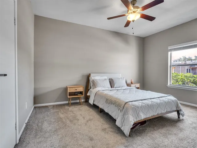 $1,400 | 702 Bering Drive, Unit P, Houston, TX 77057