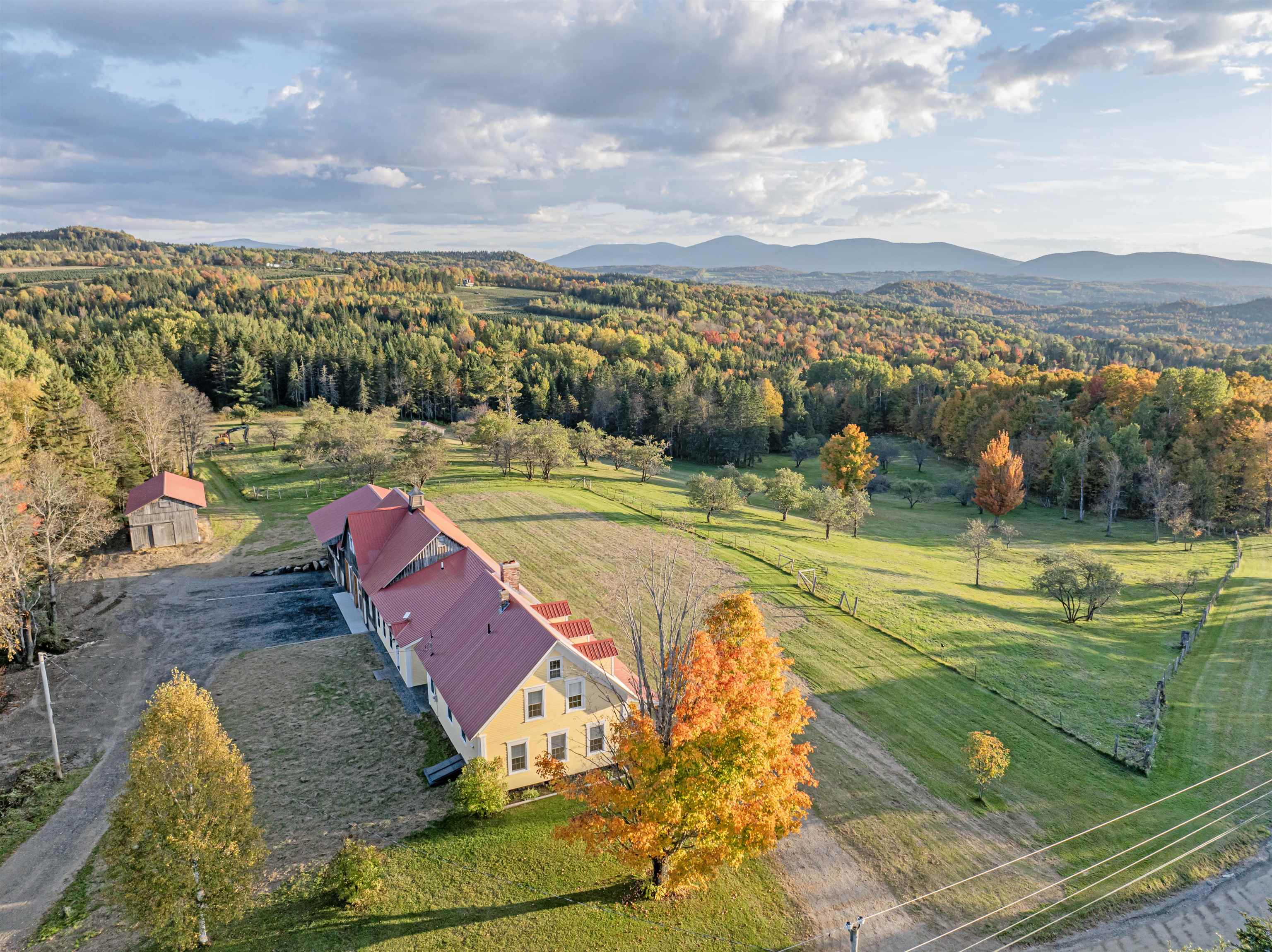 386 South Hill Road Colebrook, NH 03576 - Photo 4 of 60