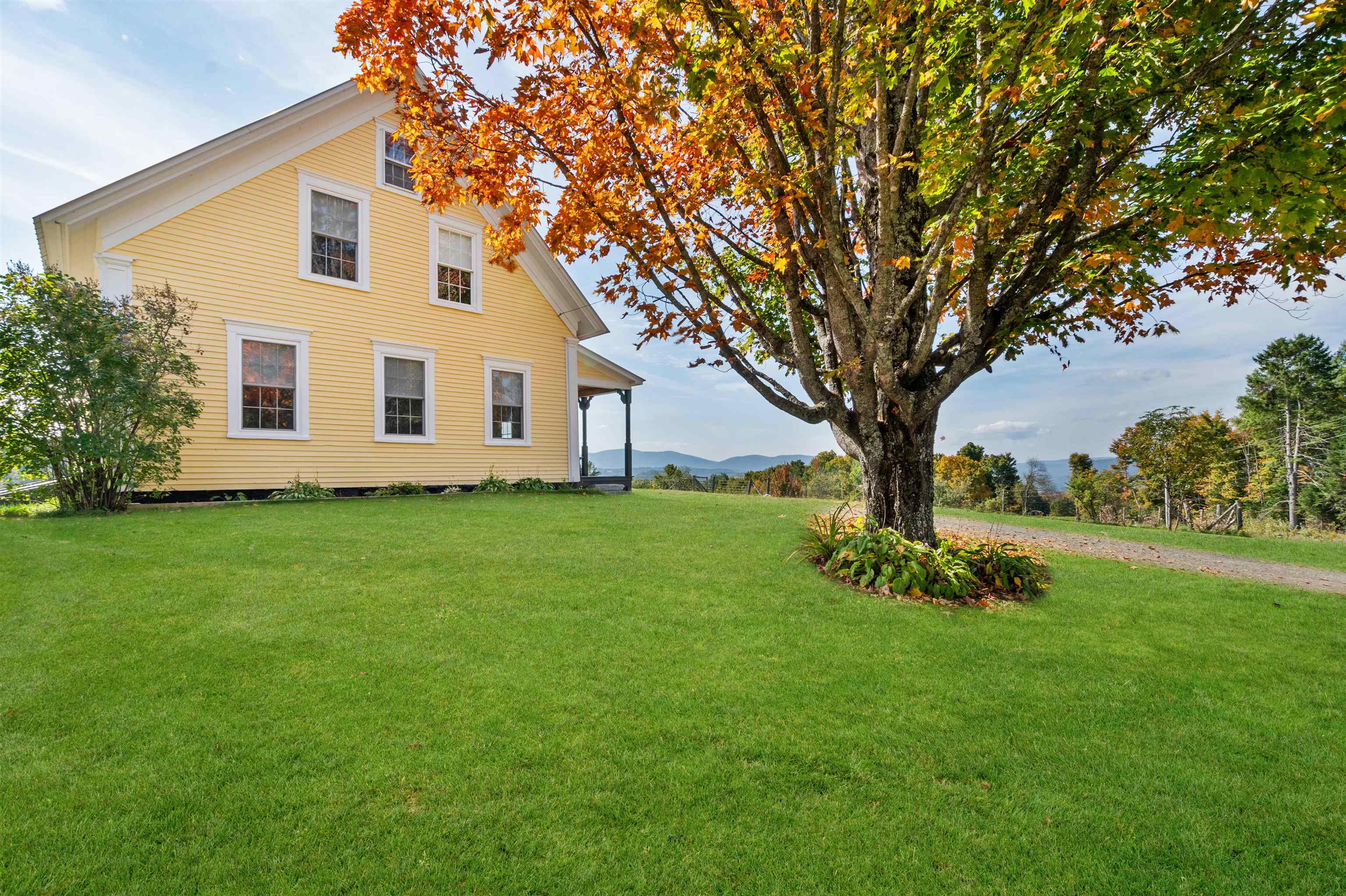 386 South Hill Road Colebrook, NH 03576 - Photo 9 of 60