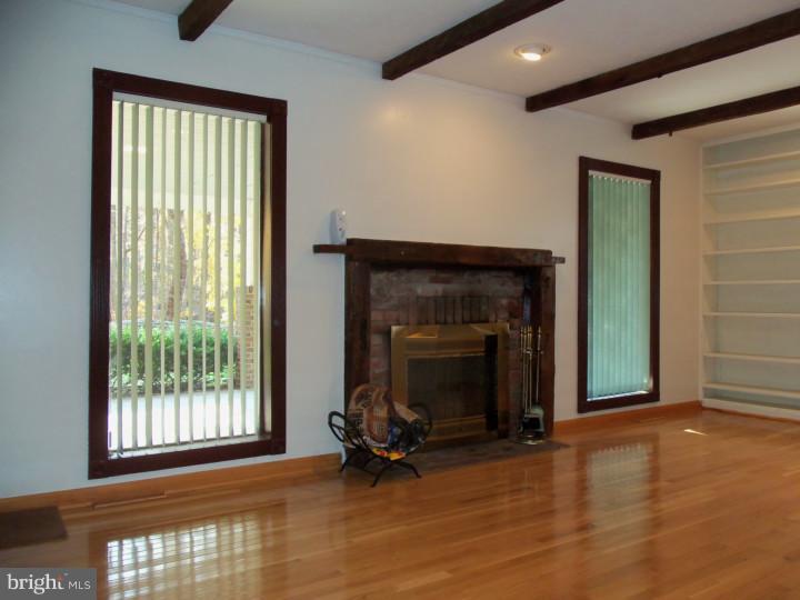 549 State Road Princeton, NJ 08540 - Photo 8 of 25 Living Room