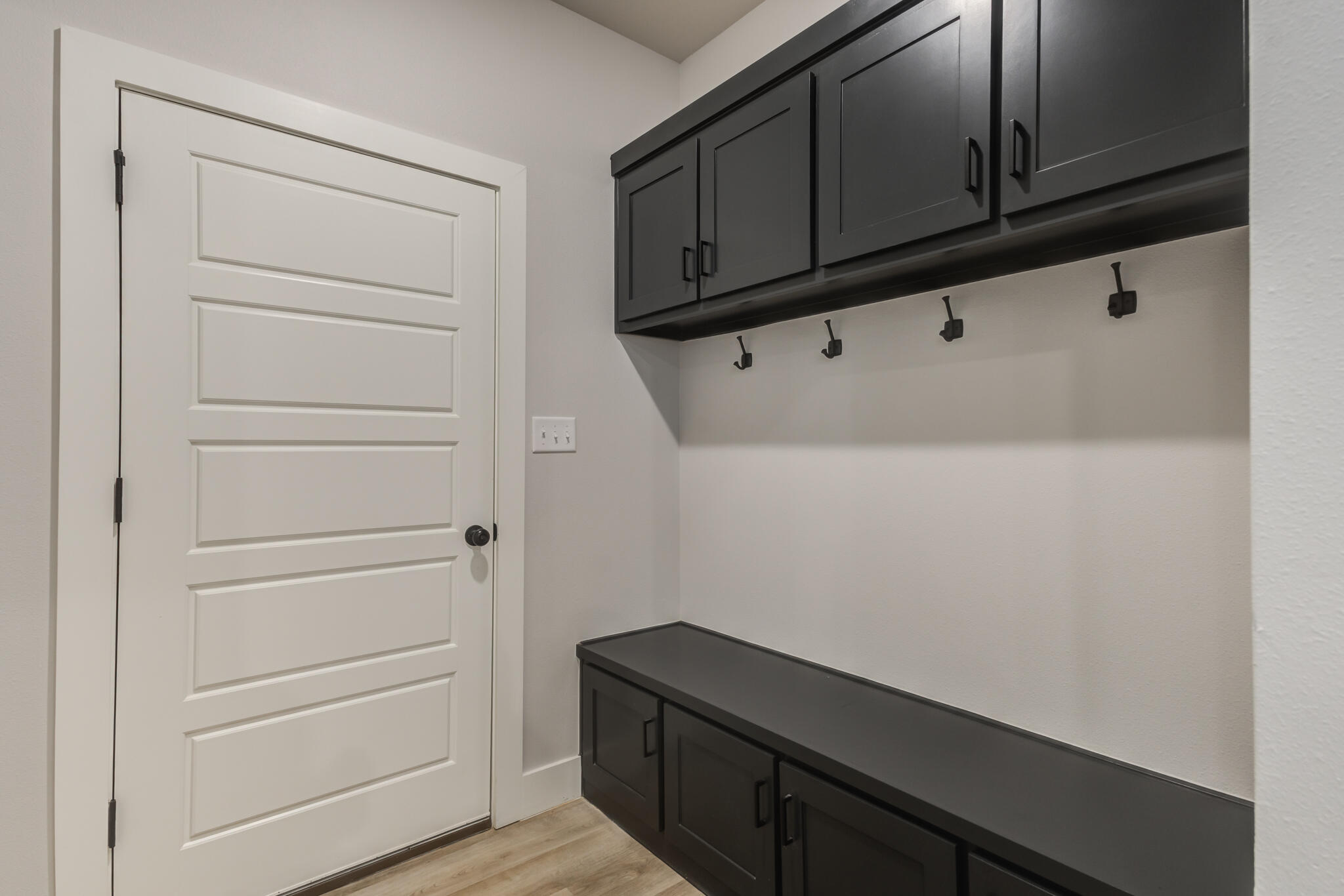 6914 13th Street Lubbock, TX 79416 - Photo 28 of 49 a view of cabinets
