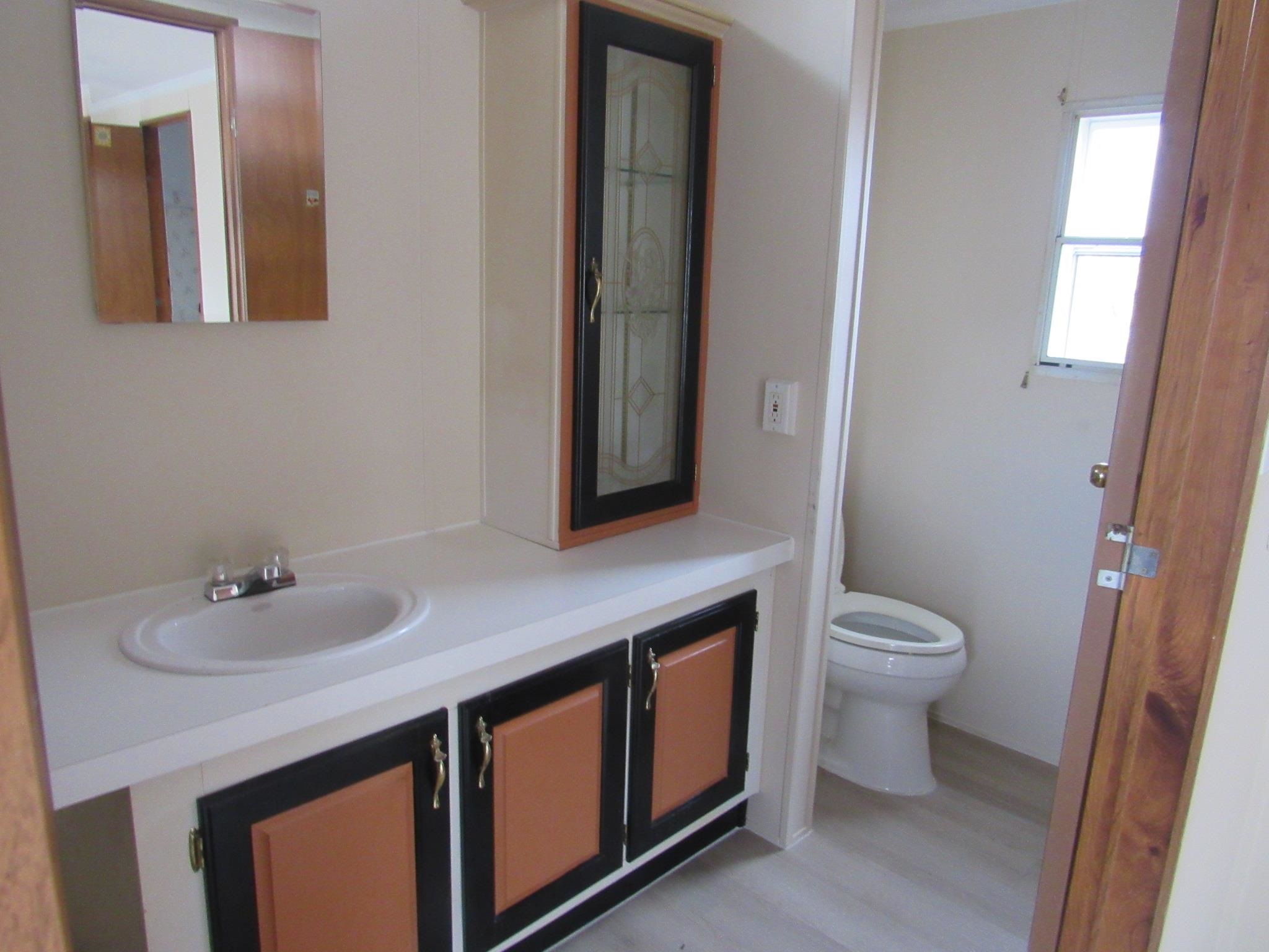 29 Lowell Road, Unit 8 Salem, NH 03079 - Photo 13 of 23