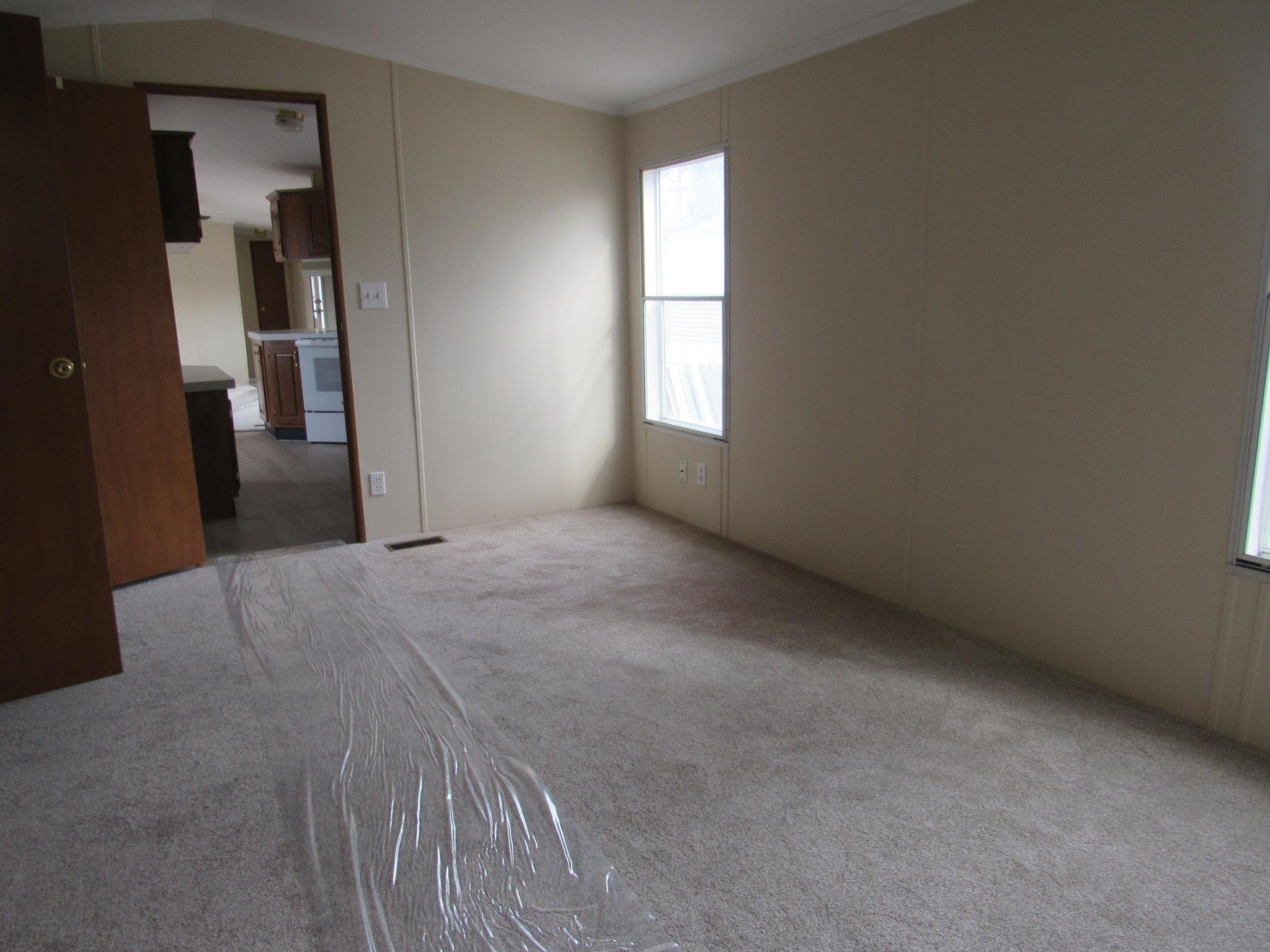 29 Lowell Road, Unit 8 Salem, NH 03079 - Photo 14 of 23