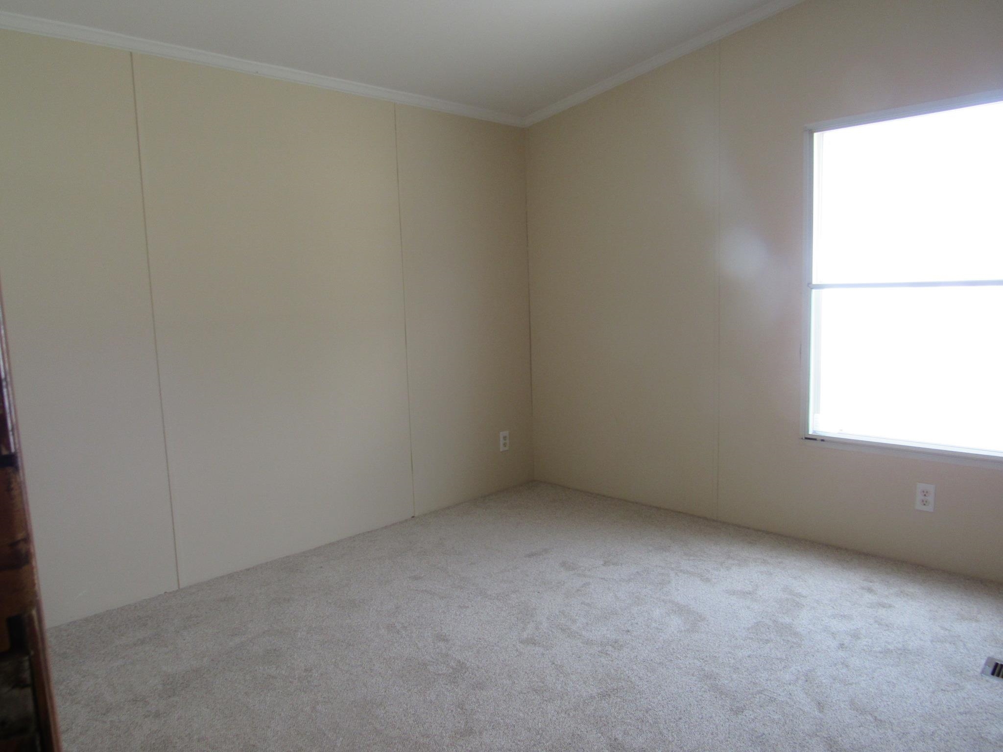 29 Lowell Road, Unit 8 Salem, NH 03079 - Photo 17 of 23