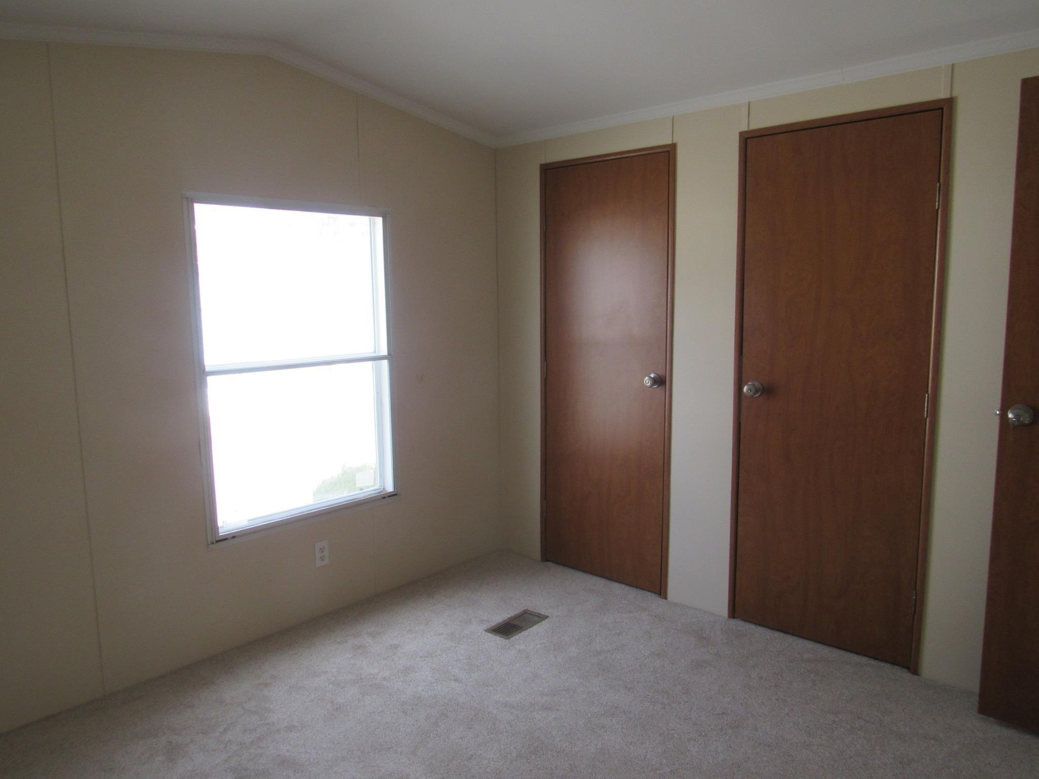 29 Lowell Road, Unit 8 Salem, NH 03079 - Photo 18 of 23