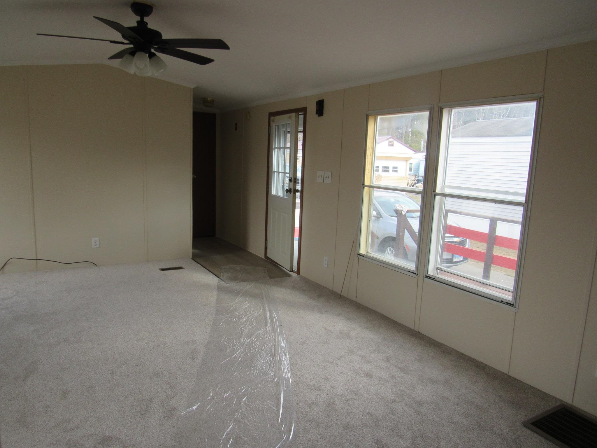 29 Lowell Road, Unit 8 Salem, NH 03079 - Photo 2 of 23