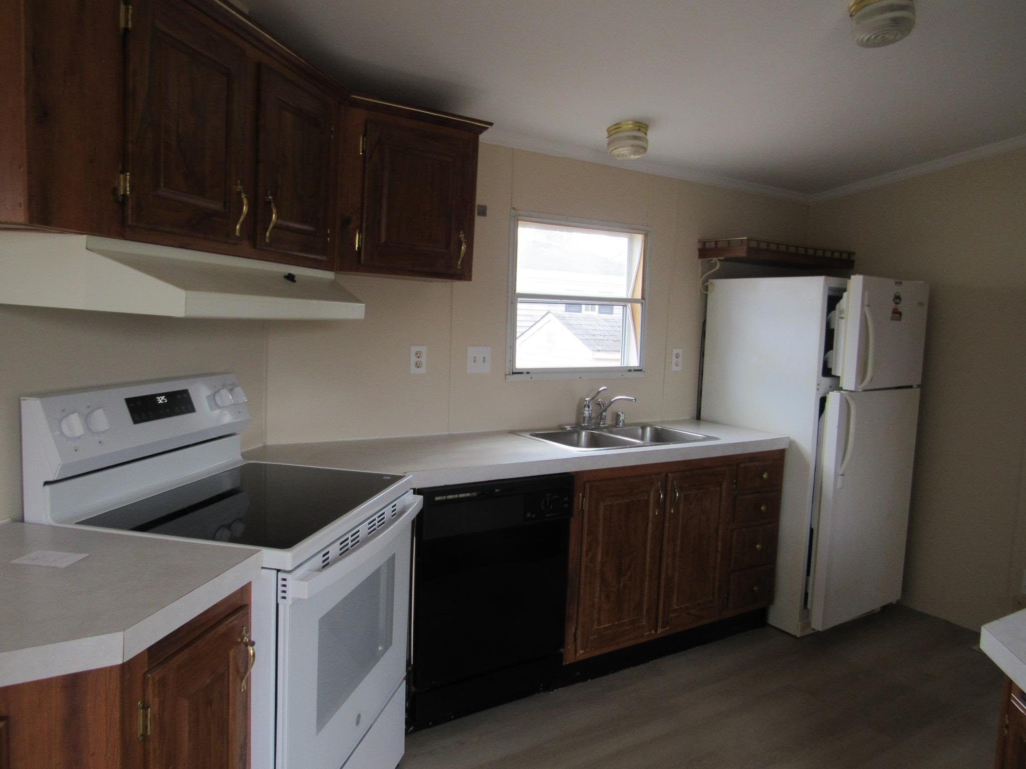 29 Lowell Road, Unit 8 Salem, NH 03079 - Photo 7 of 23