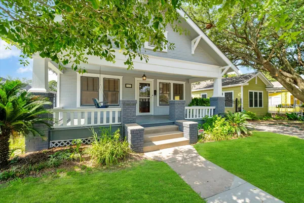 $3,000 | 1024 West Temple Street, Houston, TX 77009