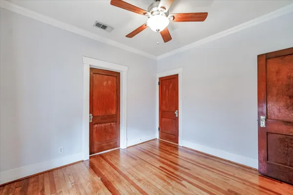 $3,000 | 1024 West Temple Street, Houston, TX 77009