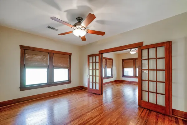 $3,000 | 1024 West Temple Street, Houston, TX 77009